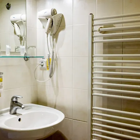 Pavilon Hotel Ricany (Central Bohemian)