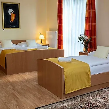 Pavilon 3*