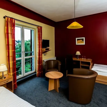 Pavilon Hotel 3*