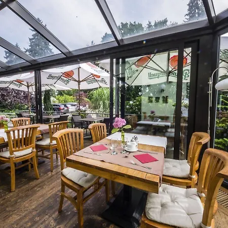 Hotel Pavilon 3*