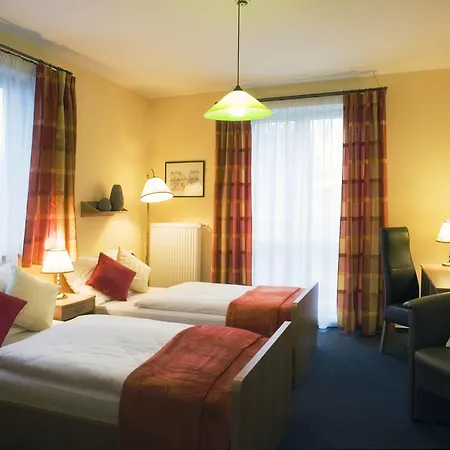 Pavilon Hotel 3*