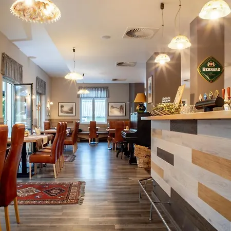 Hotel Pavilon 3*